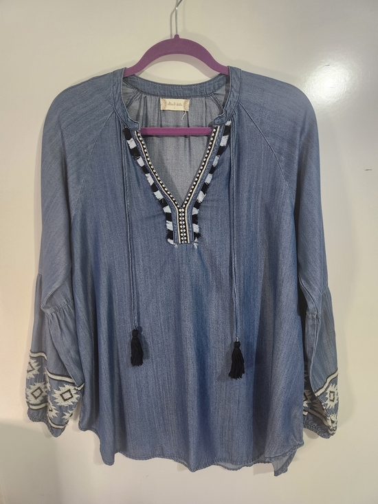 Altar'd State Tops - Alterd State Chambray Blouse, Size Large